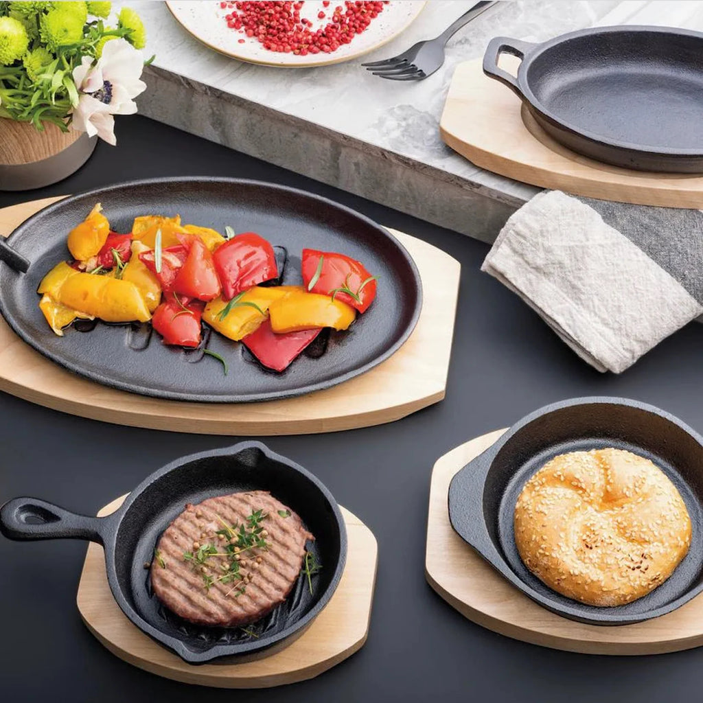 Cast Iron Round Frying Pan with Beech Trivet 15cm K203