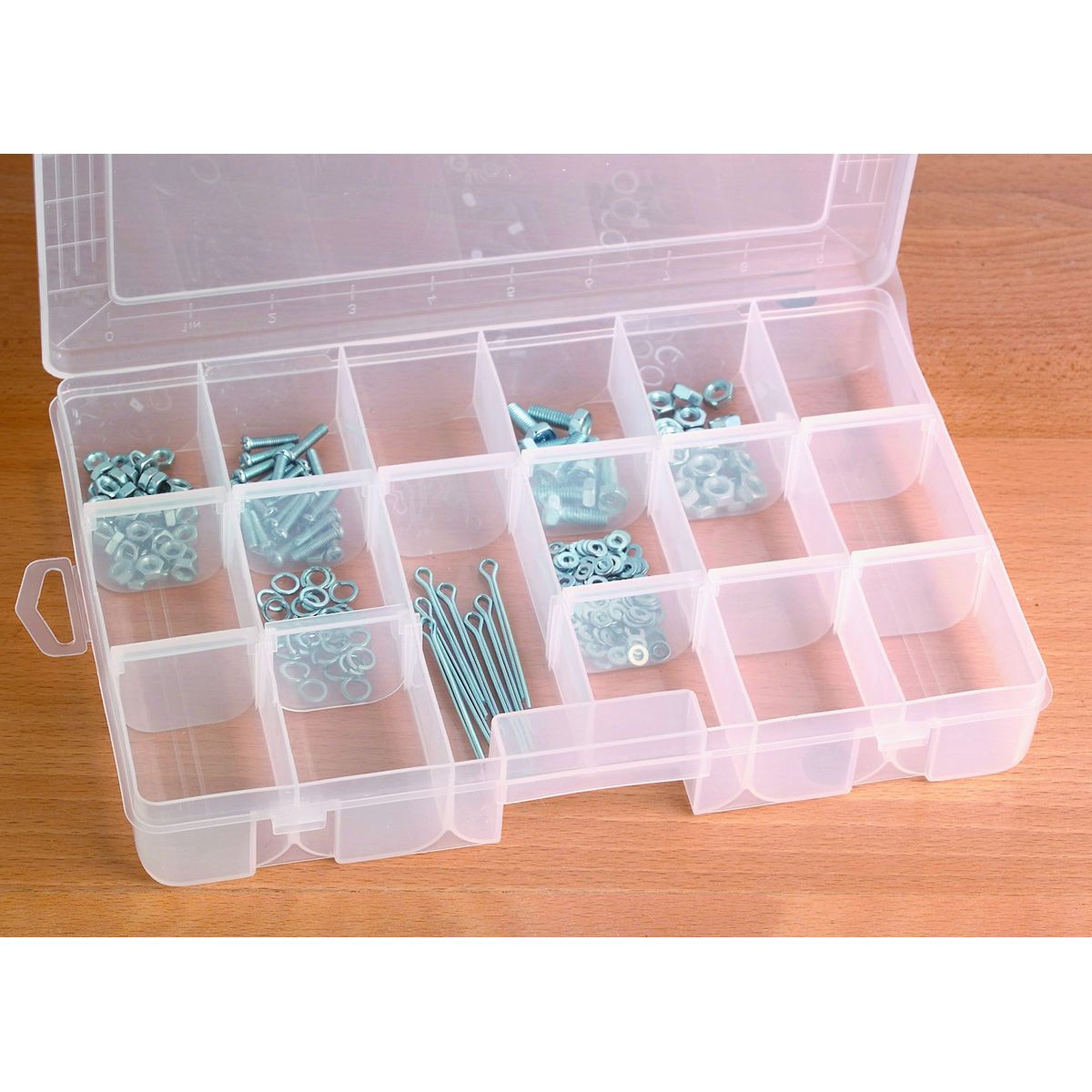 18 Compartment Medium Storage Container Q140241