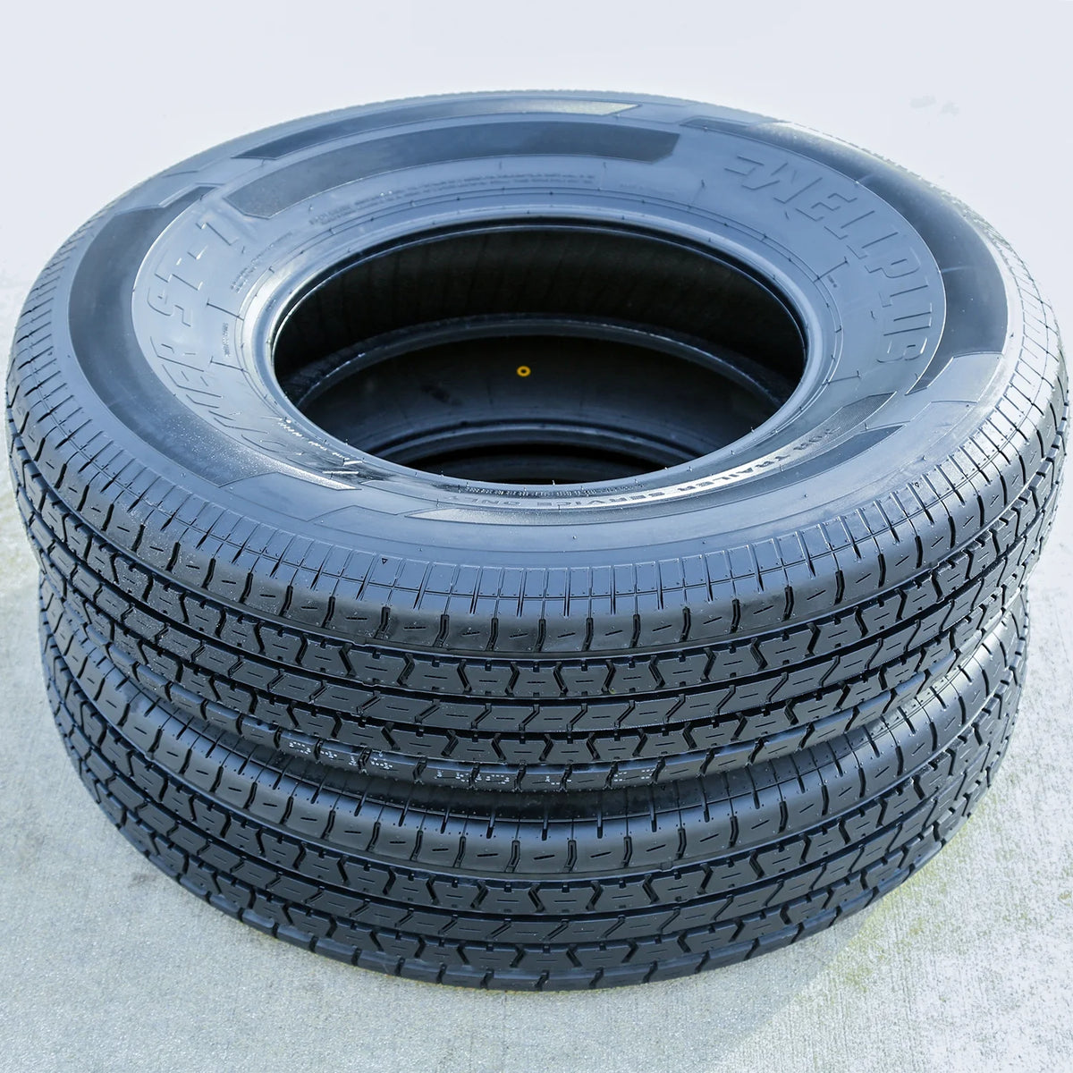 235/80R16 10 Ply Trailer Tire B260