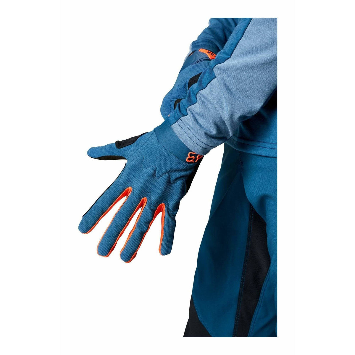 Glove P51840