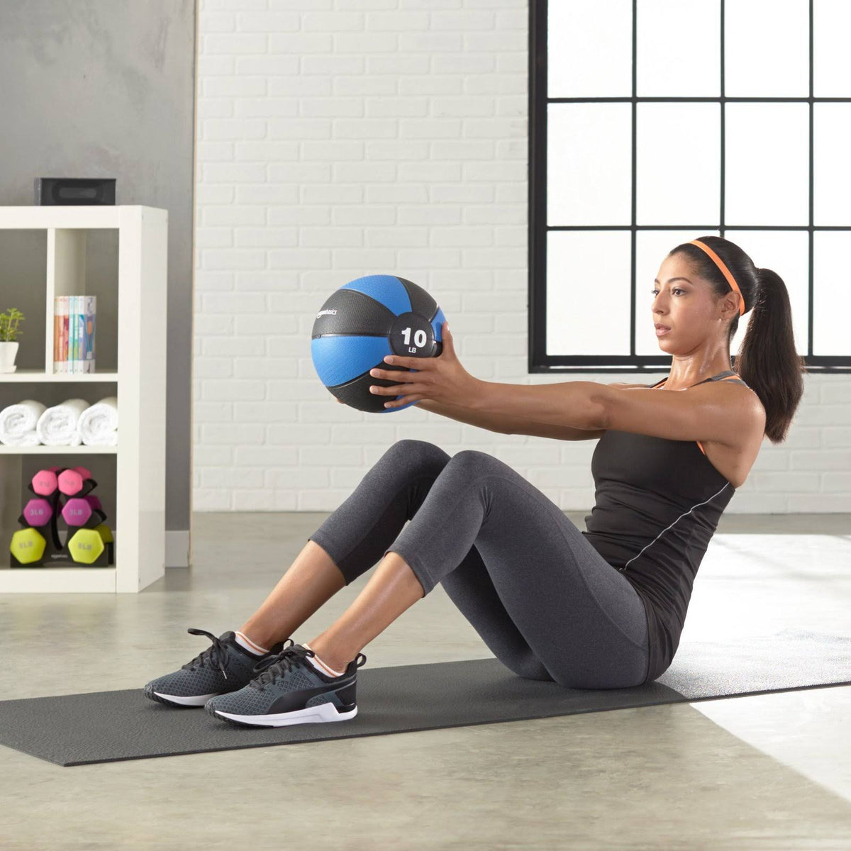 10 Pound Medicine Ball H489091