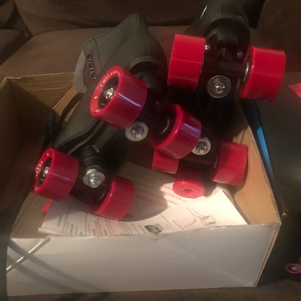 Black Size 4 Skates J173
