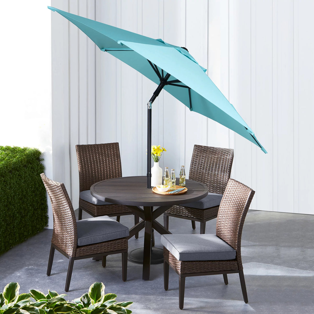 7.5 Foot Round Market Umbrella Black & White Cabana Stripe V9217