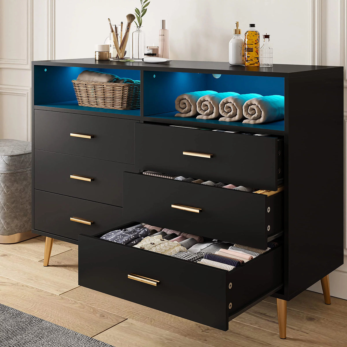 White 6 Drawer Wood Dresser T70821