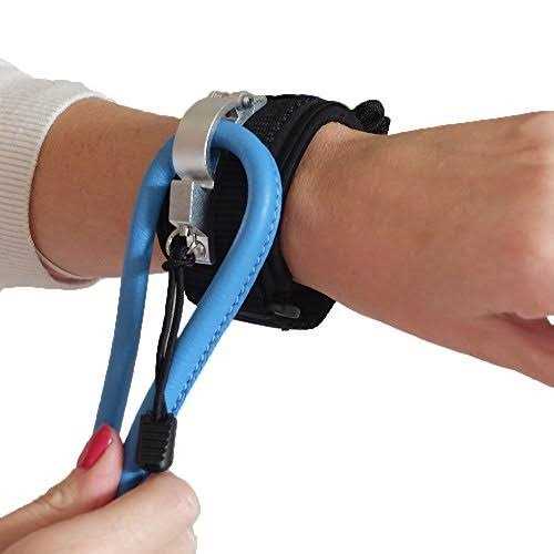 Hands Free Dog Leash Wristband U3588