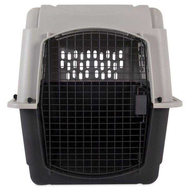 Hard-Sided Pet Kennel Y6853