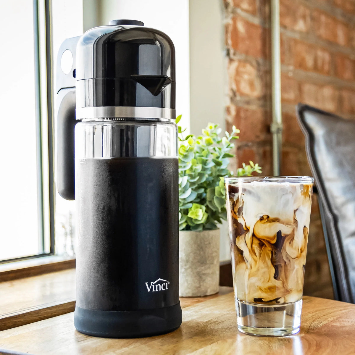 Electric Cold Brew Coffee Maker with Borosilicate Glass Carafe K254